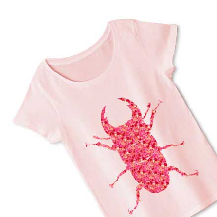 ピンクのオオクワガタレディースTシャツ